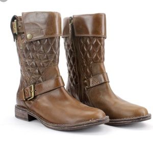 UGG Connor Quilted boot